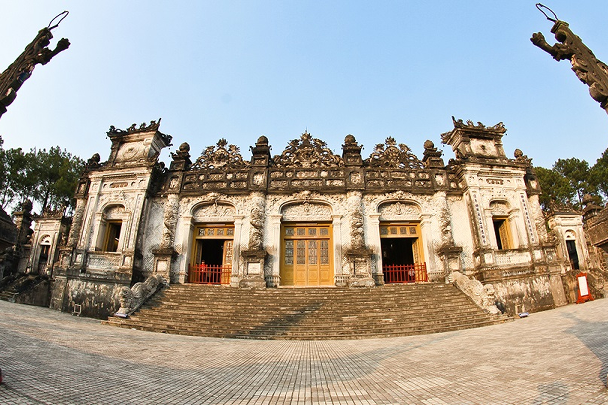 Công trình lăng tẩm có giá trị văn hóa, nghệ thuật đặc sắc.