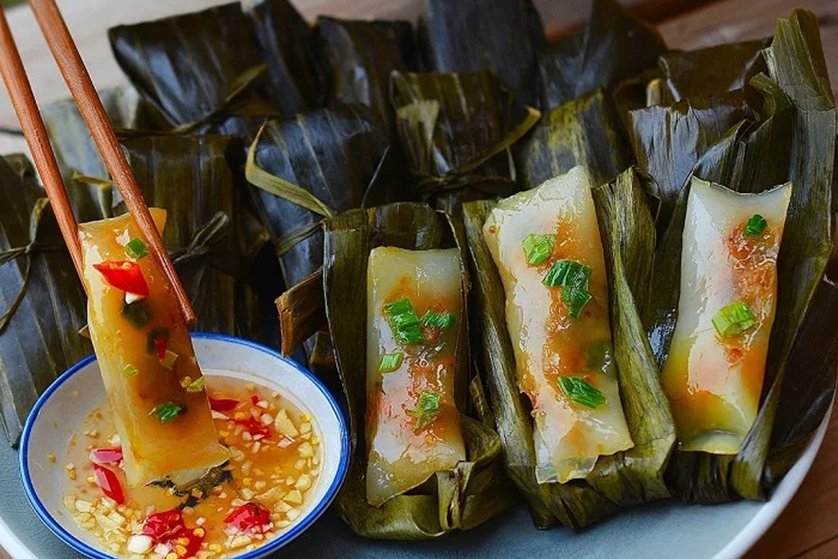 Bánh bột lọc Quảng Bình với lớp vỏ trong và nhân tôm đậm đà