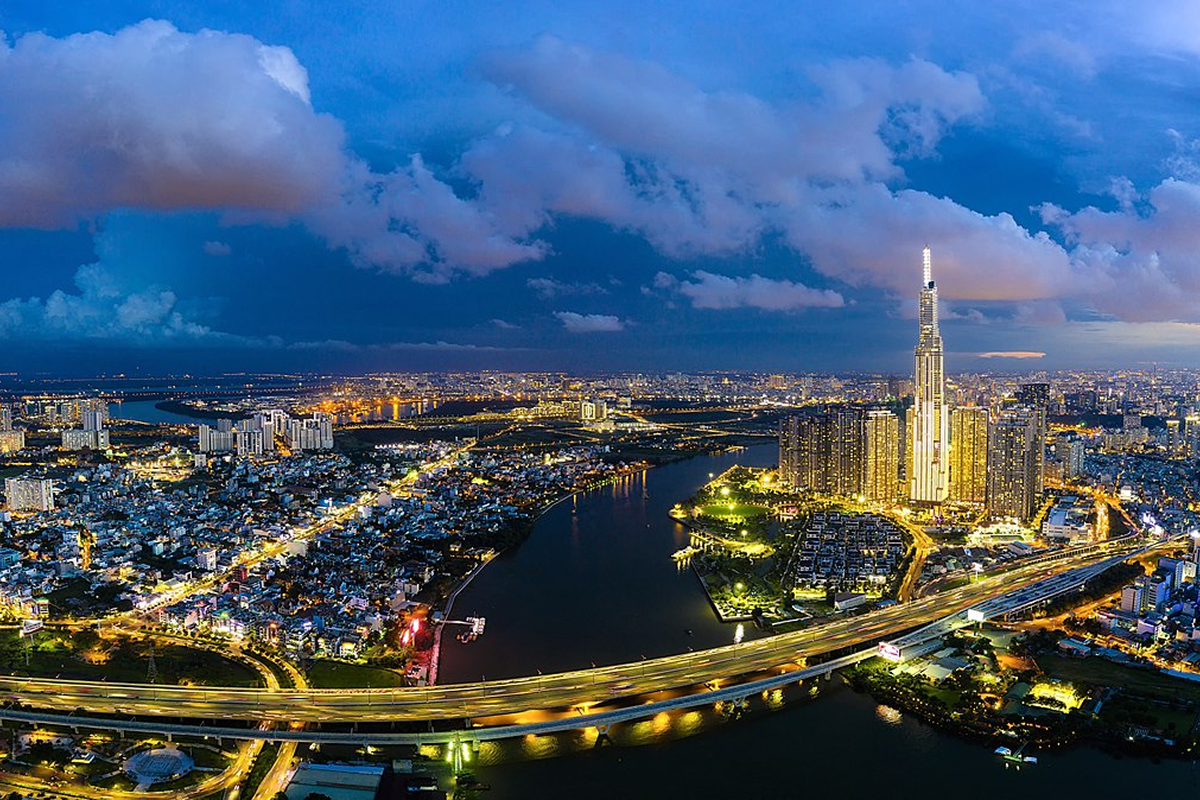 Sài Gòn - Thành phố hoa lệ