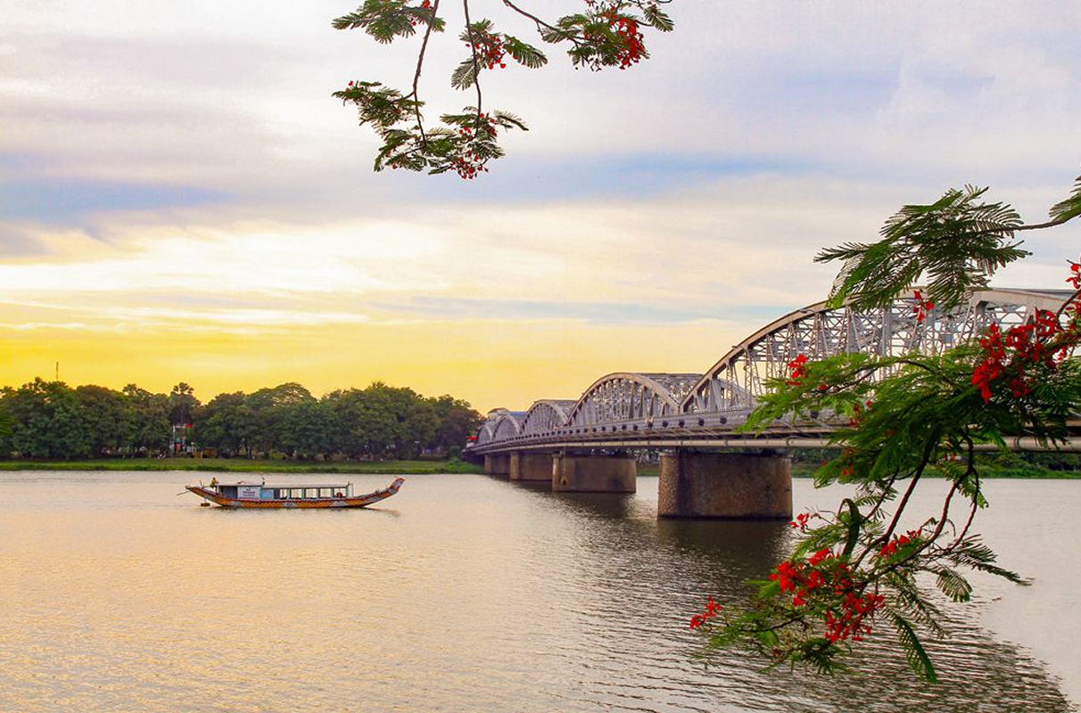 Hình ảnh cầu Trường Tiền Huế 