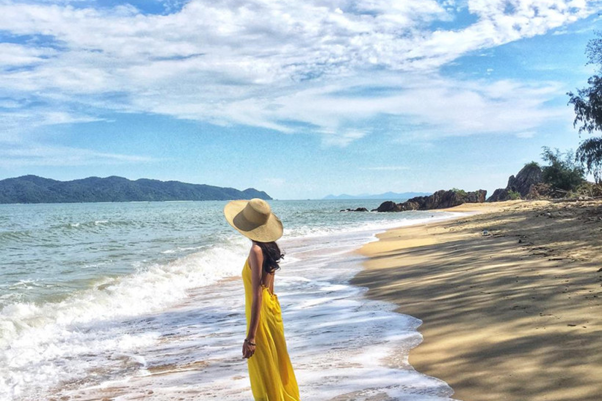 Check-in khung cảnh biển hoang sơ tại Vũng Chùa Đảo Yến Quảng Bình