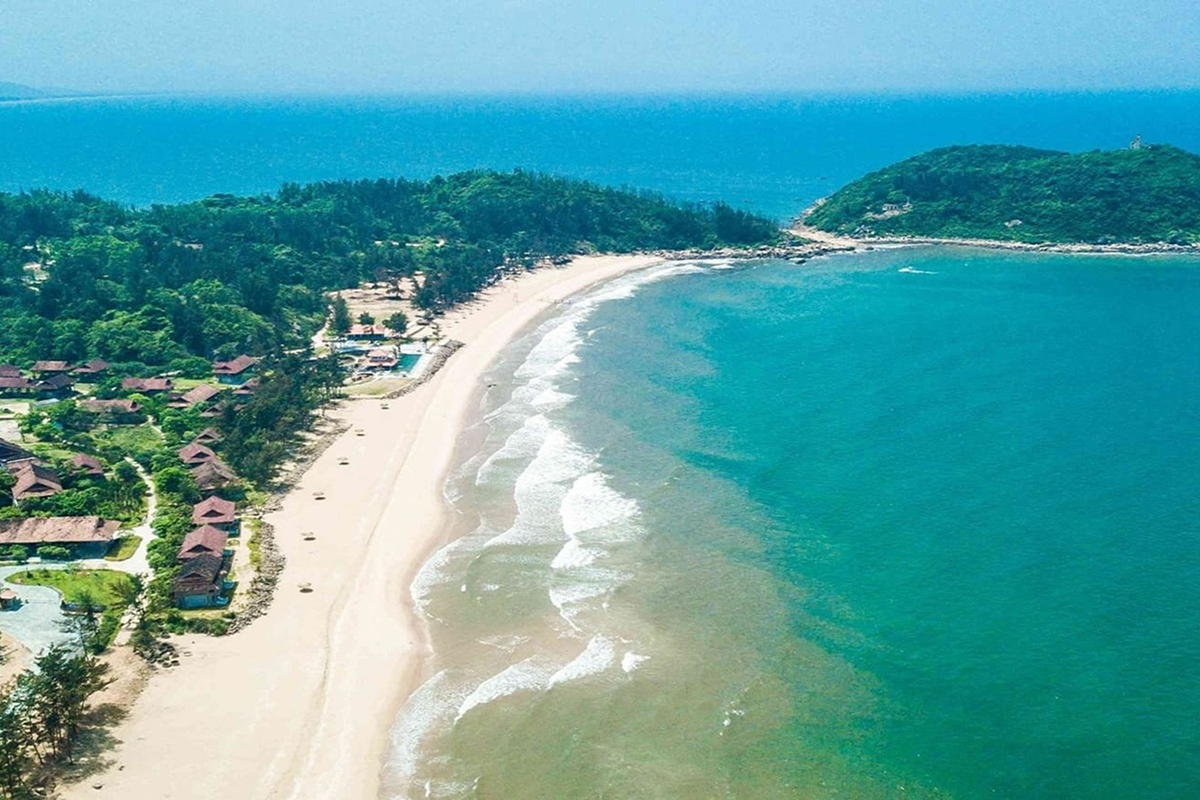 Biển Thạch Hải đẹp vào mùa hè